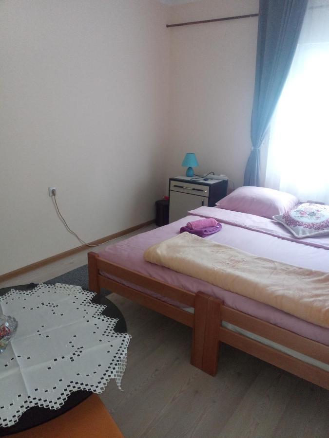 Valja Mare Moma Apartment โกลูบาค ภายนอก รูปภาพ